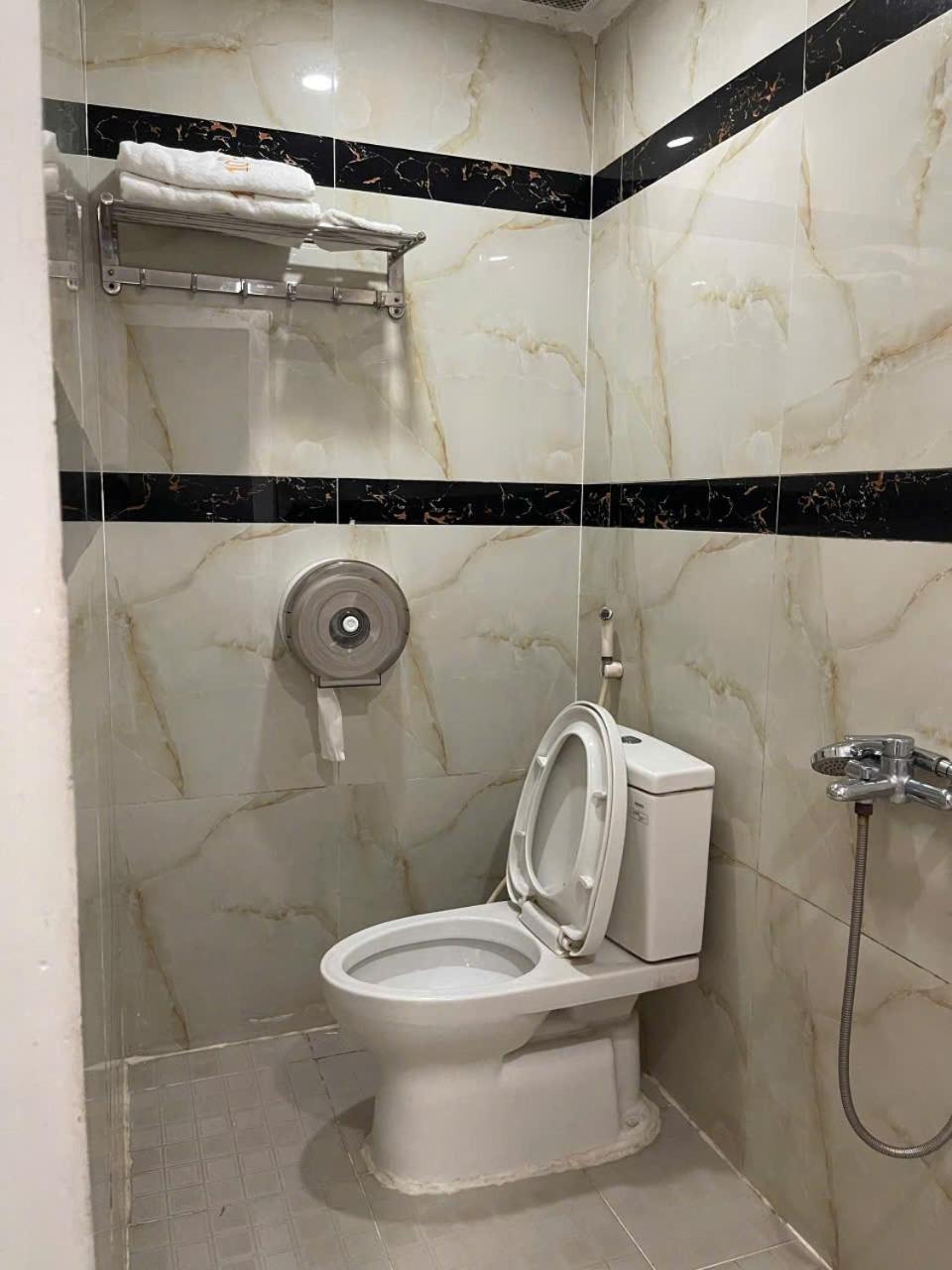 הו צ'י מין סיטי 10H Hotel מראה חיצוני תמונה